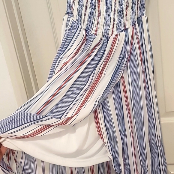 Hi-Low off shoulder dress - Picture 3 of 4